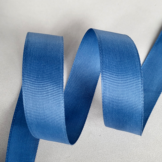 Лента репсовая 2,5 см, синий 36 (1 метр), уценка (немного блеклаватая) — изображение 1