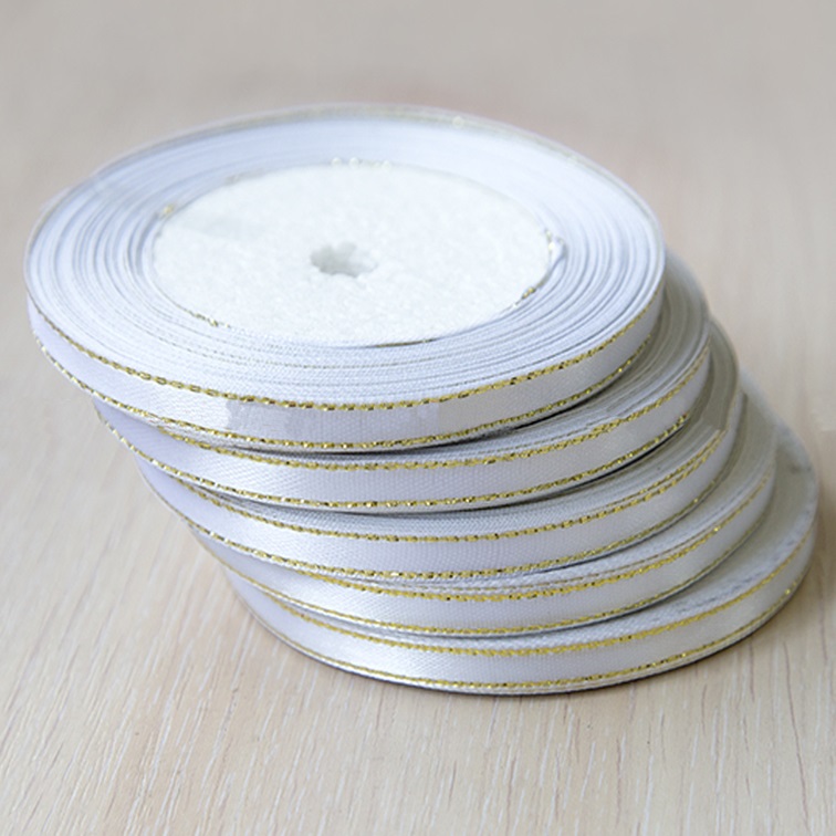 Атласная лента 0,6 см белый с оливковым люрексом  (бабина) — изображение 1